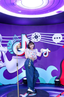 敌营十八年第3部全集
